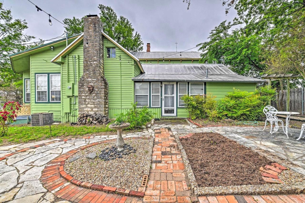 The Lilly House Historic Glen Rose Home With Porch! 外观 照片