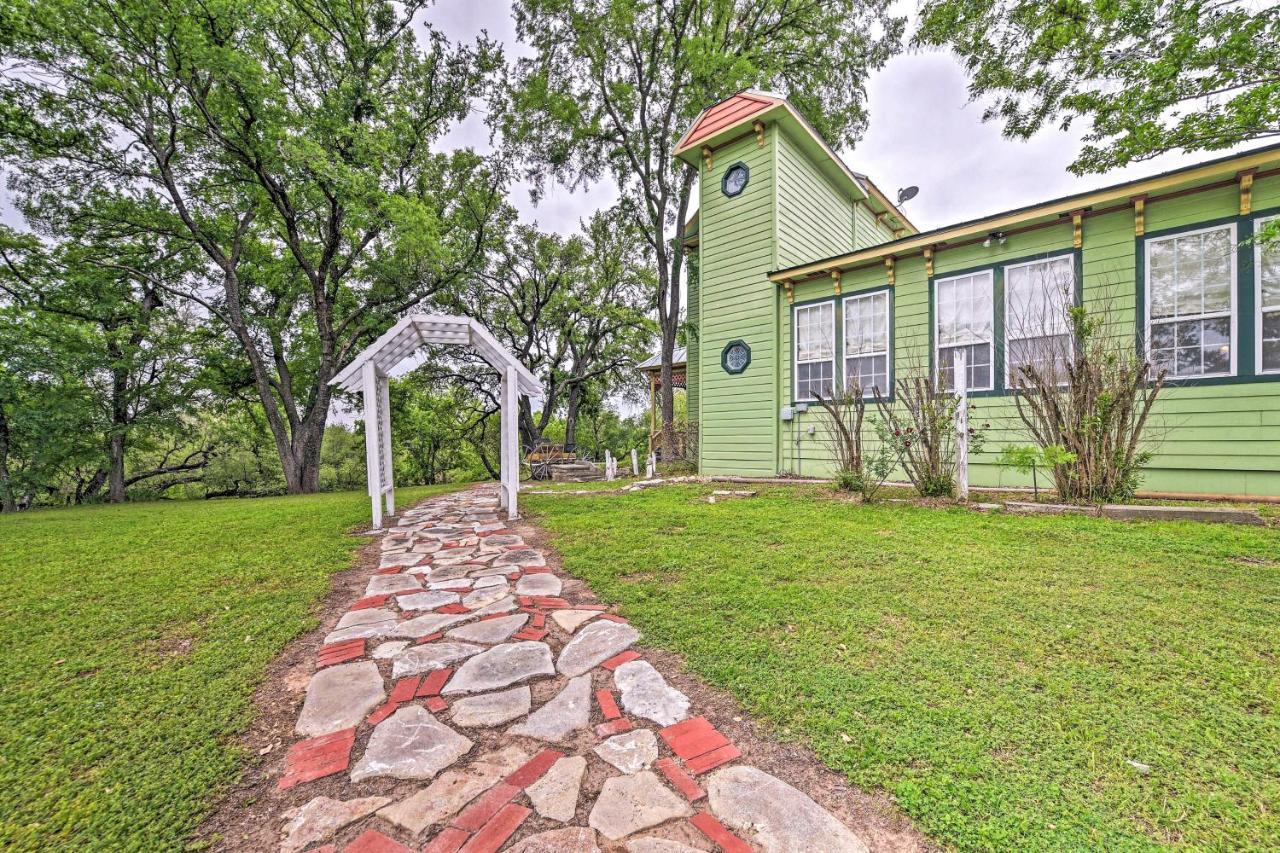 The Lilly House Historic Glen Rose Home With Porch! 外观 照片